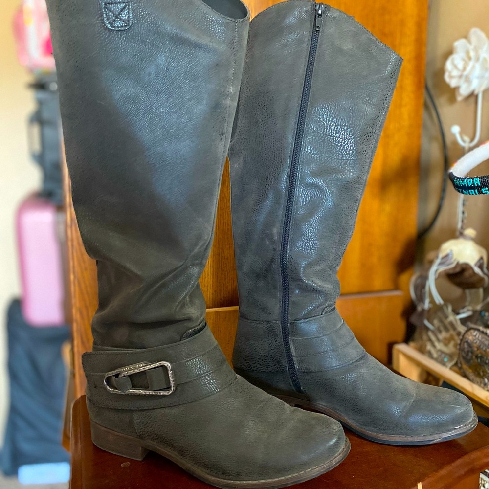 Tall Black/Grey Boots